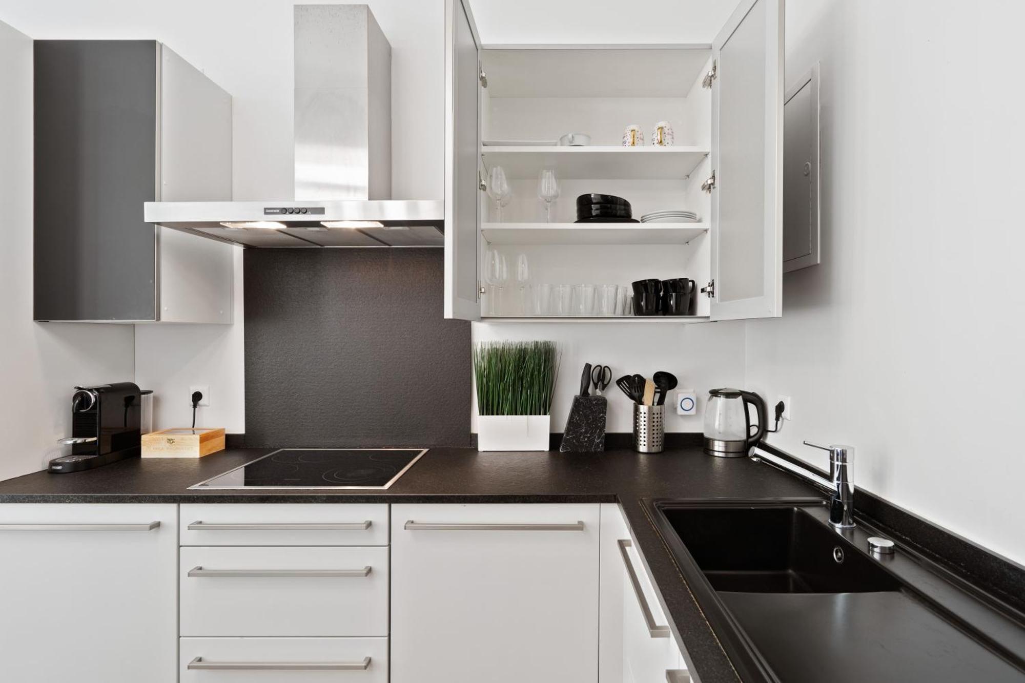 Sleek And Sophisticated In Prime Location